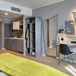 Aparthotel Candlewood Airport By Ihg