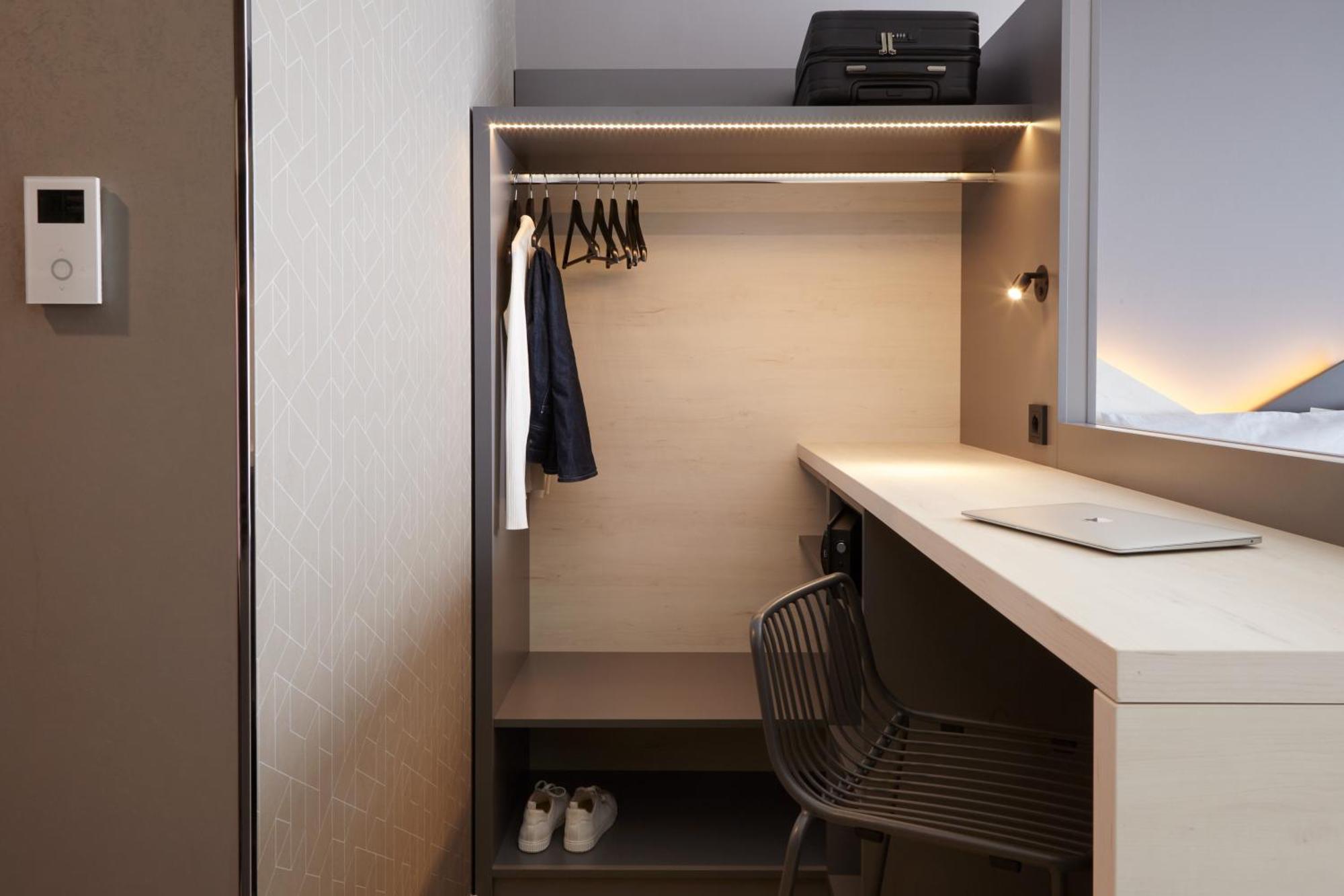 Aparthotel Candlewood Airport By Ihg