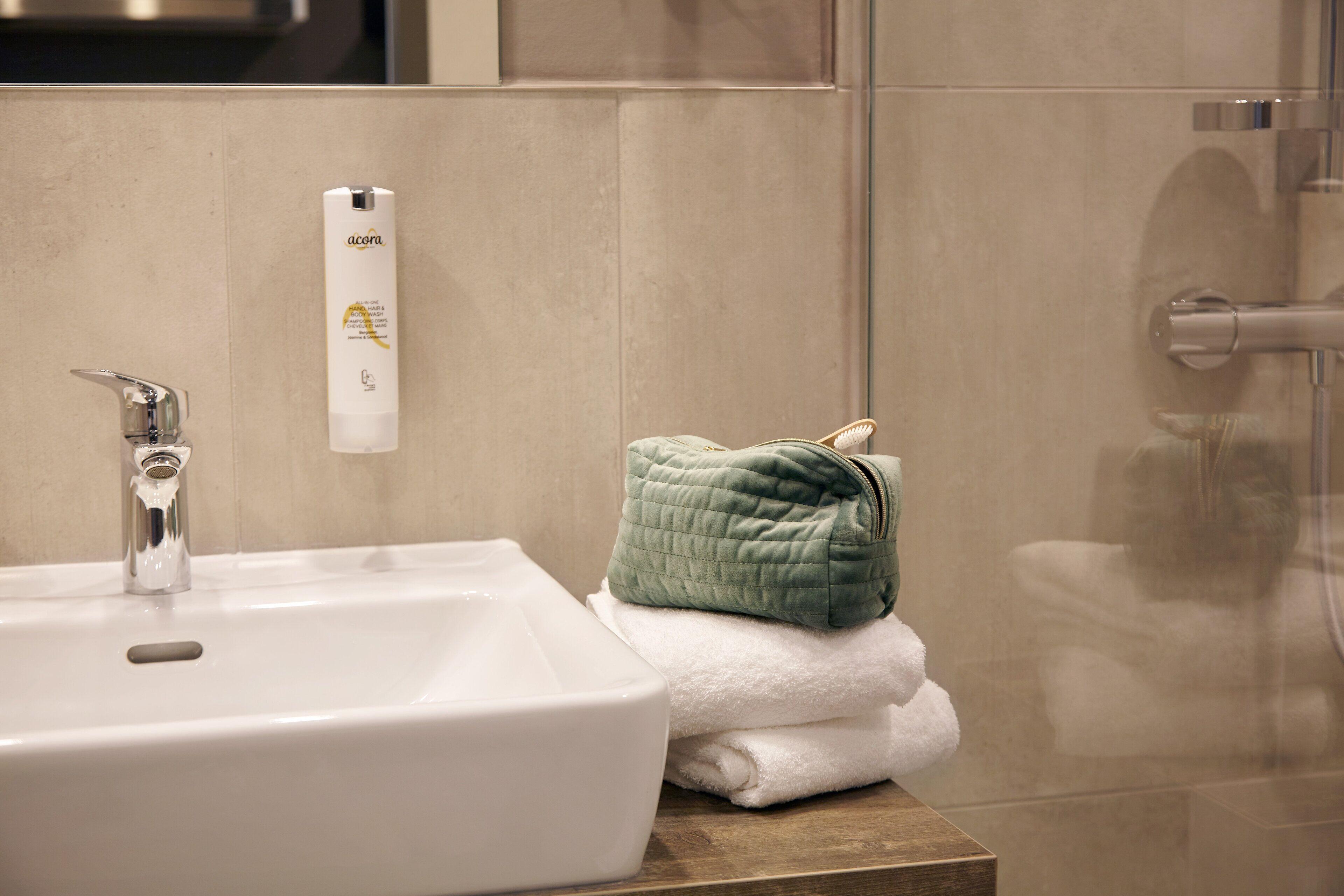 Candlewood Airport By Ihg