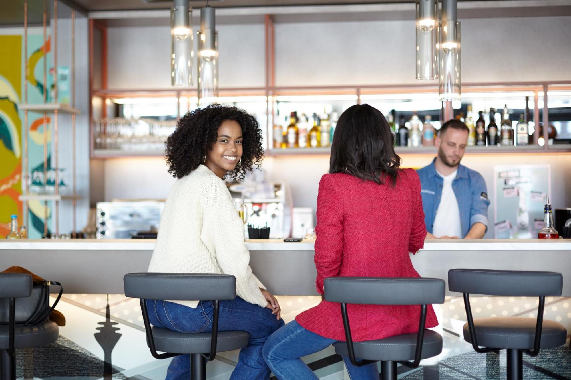 Candlewood Airport By Ihg Aparthotel