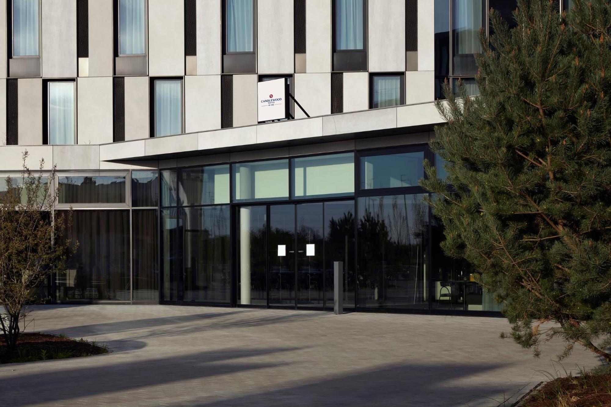 Candlewood Airport By Ihg Düsseldorf