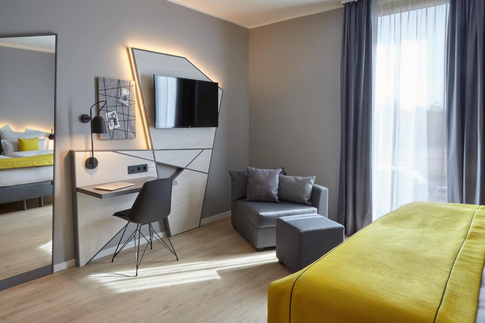 Candlewood Airport By Ihg Aparthotel 3*