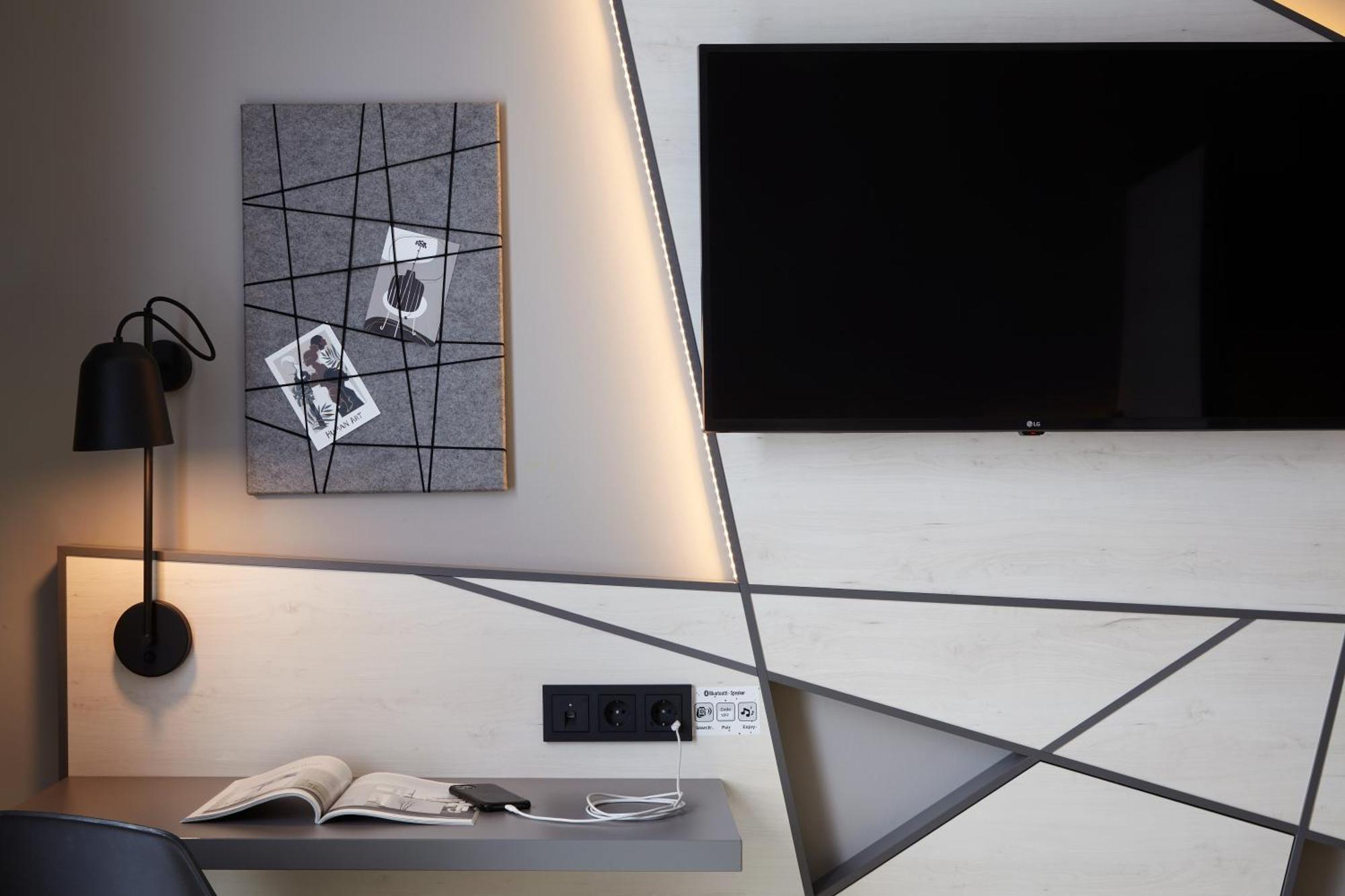 Aparthotel Candlewood Airport By Ihg